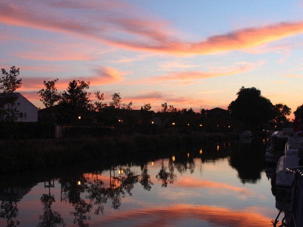 coucher de soleil à Villeneuve les Béziers